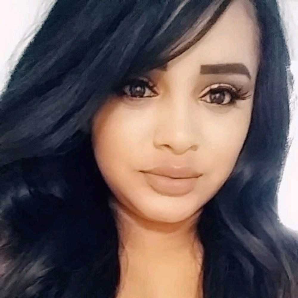 Meet your Posher, Alejandra